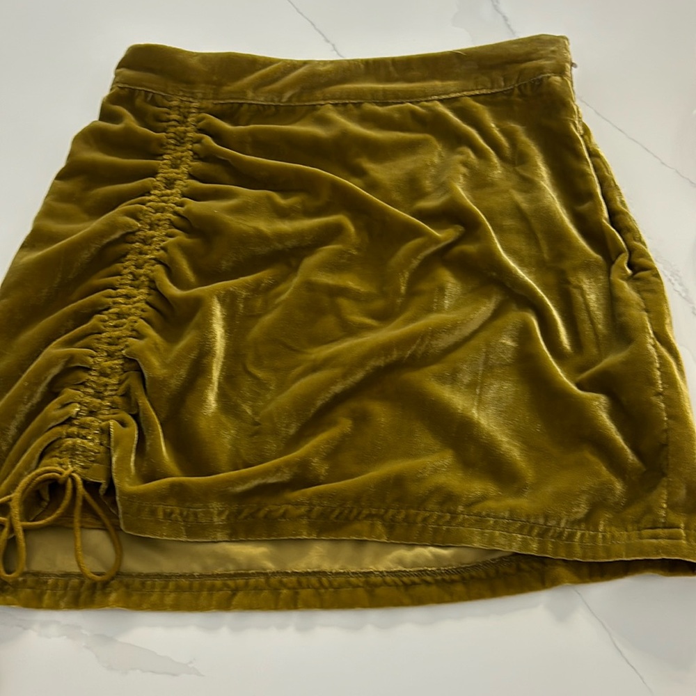 Free people mustard green velvet skirt - NEW